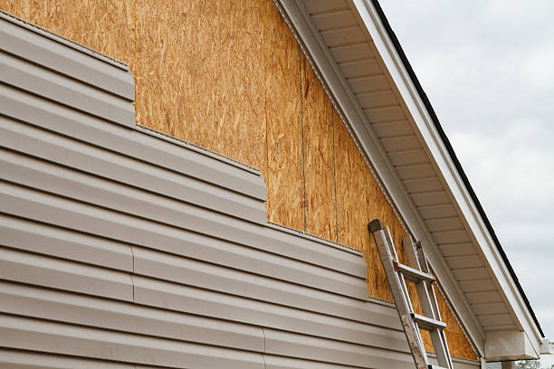 Professional Emergency Siding Repair technician working in Dundalk, MD